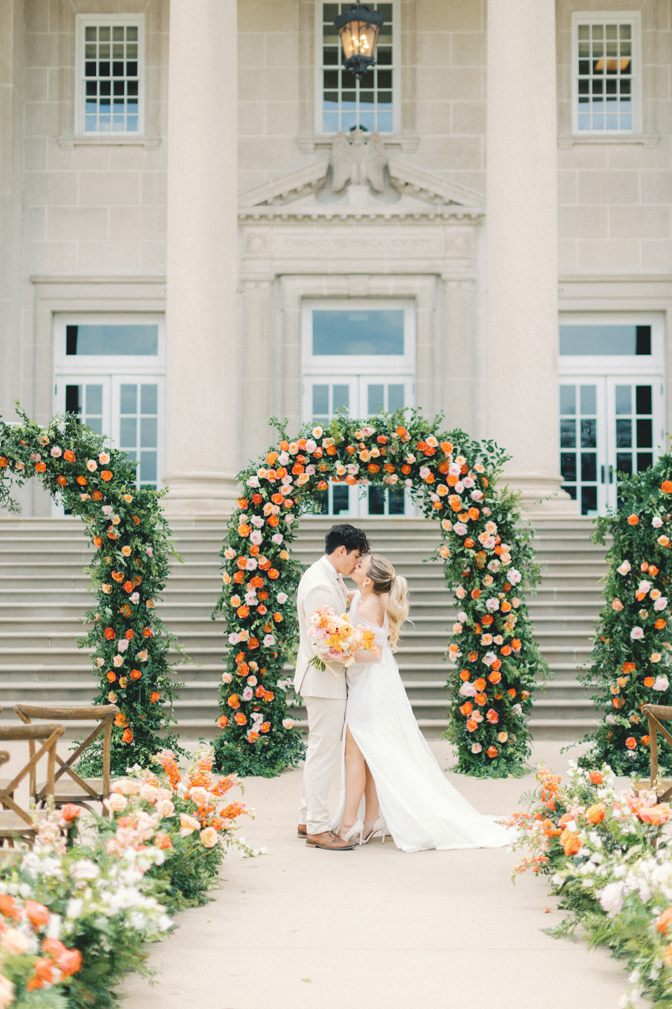 Lake-como-inspired-wedding-chicago-musuem-events-hayley-moore-photography