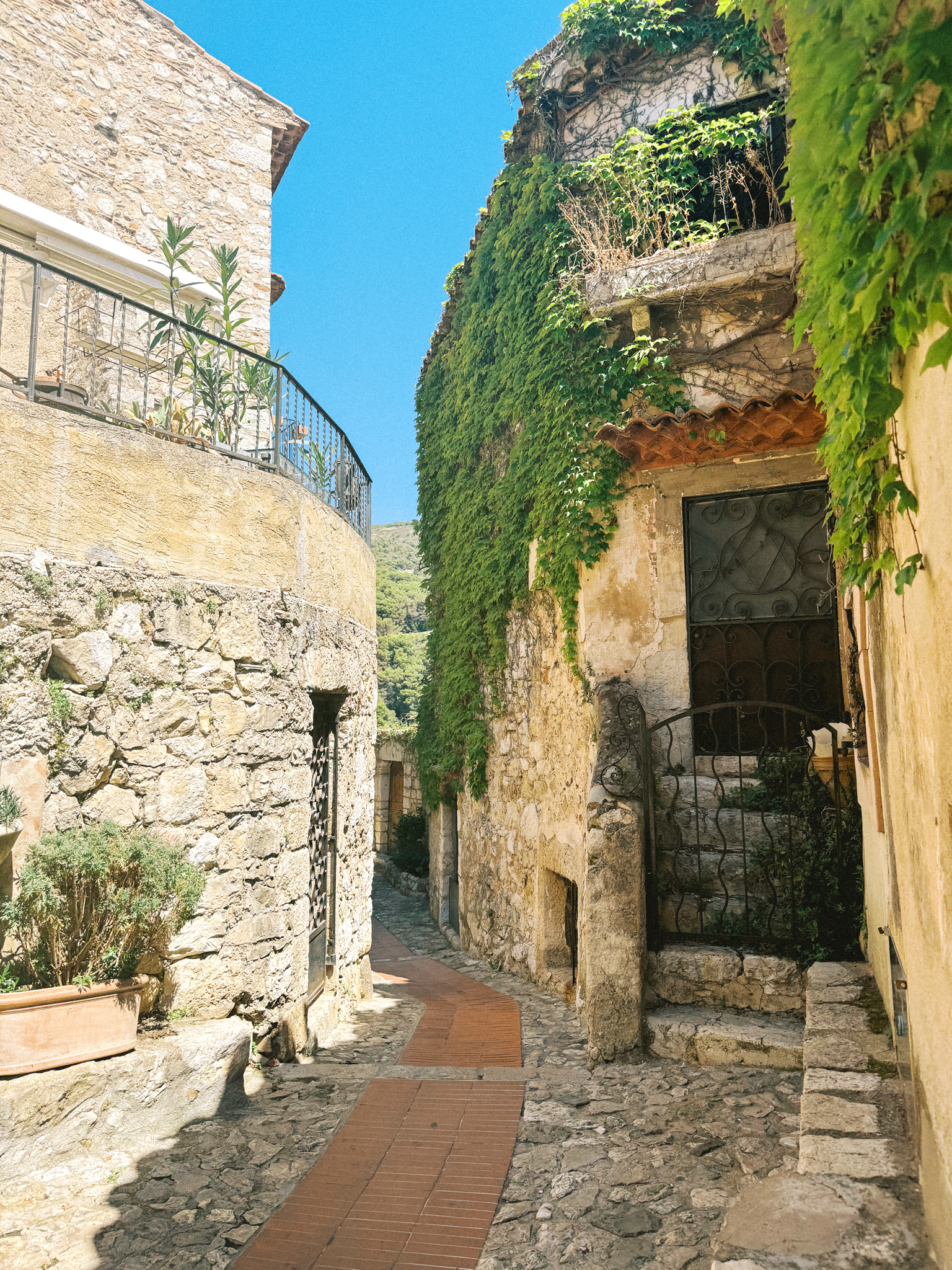 wedding-south-of-france-wedding-photographer-menton-eze-france-travel-photos-hayley-moore-photography-1