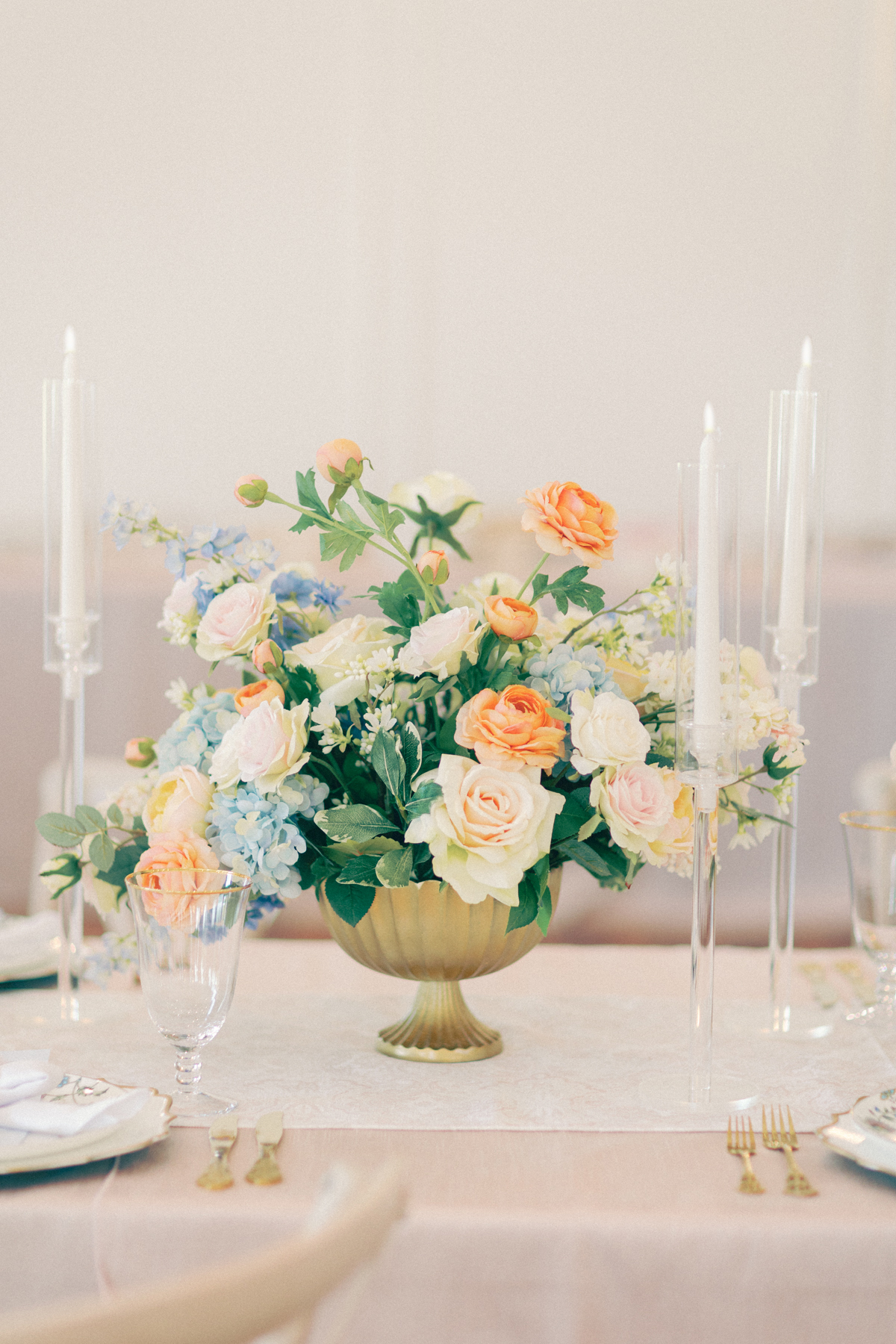 tablescape of the reception details
