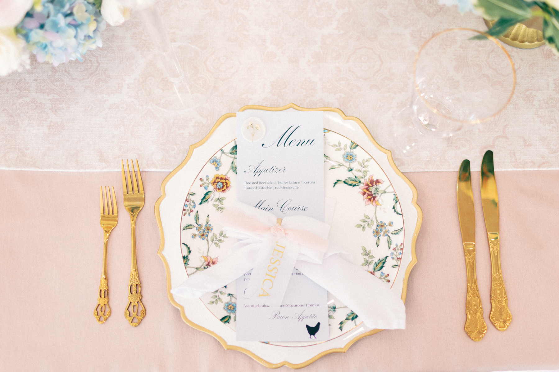 tablescape of the reception details