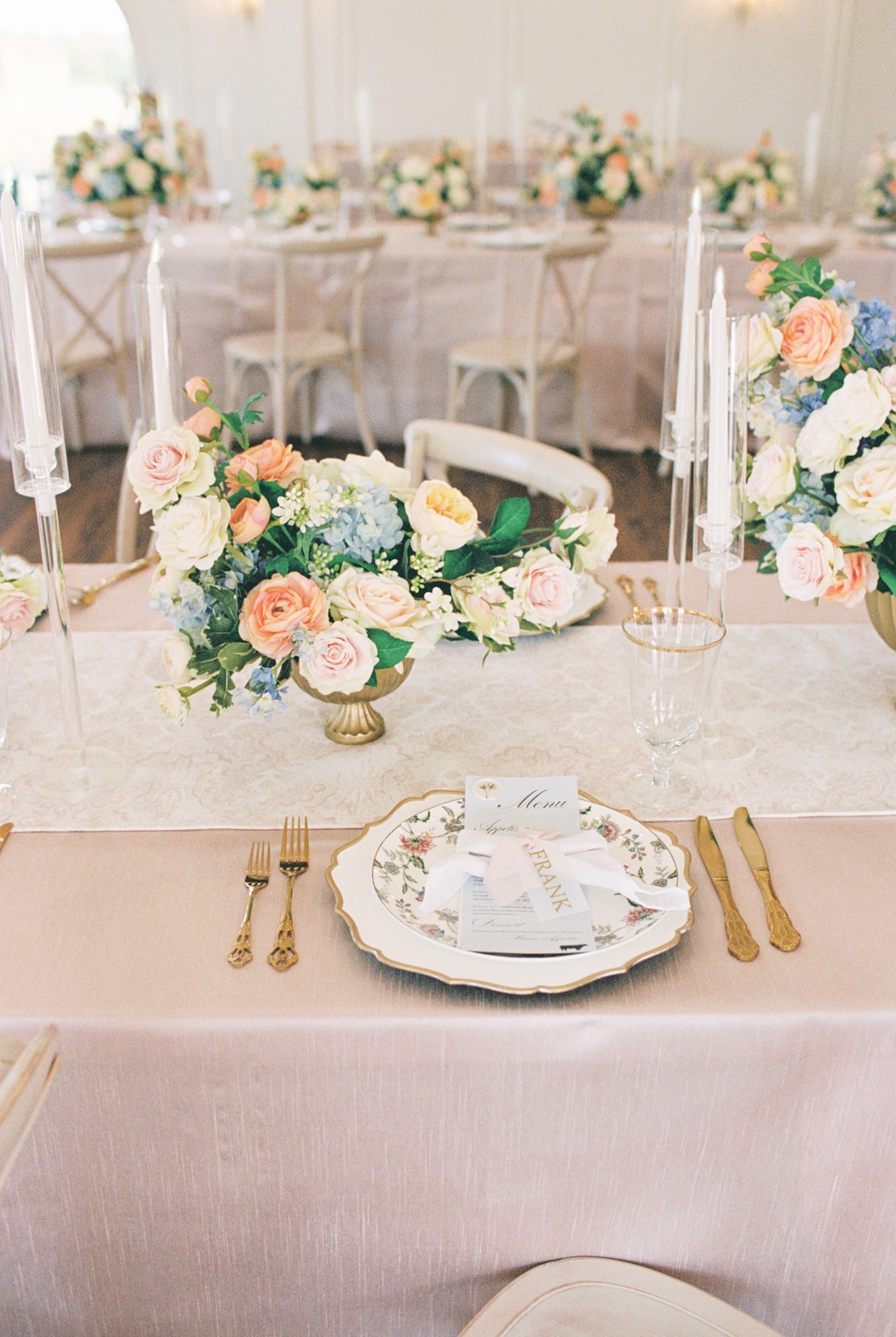 tablescape of the reception details