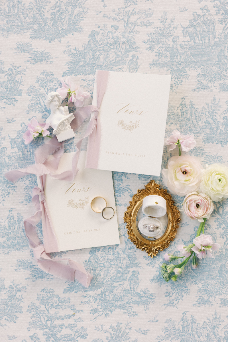 vow books details