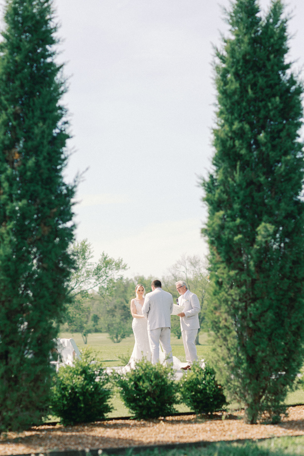 bride saying vows