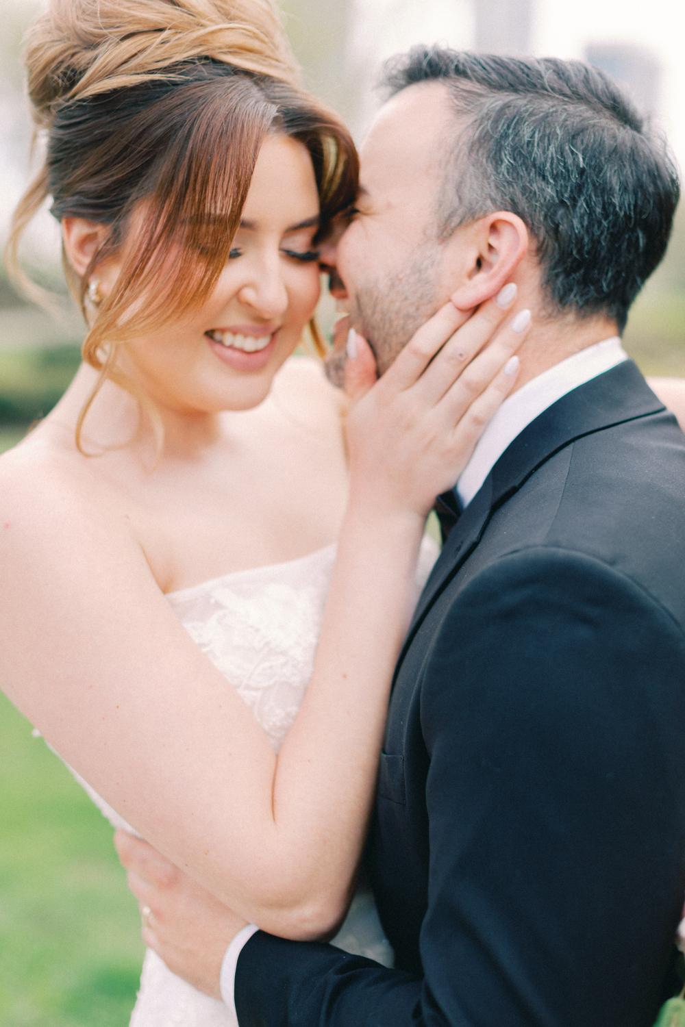 groom kissing bride
