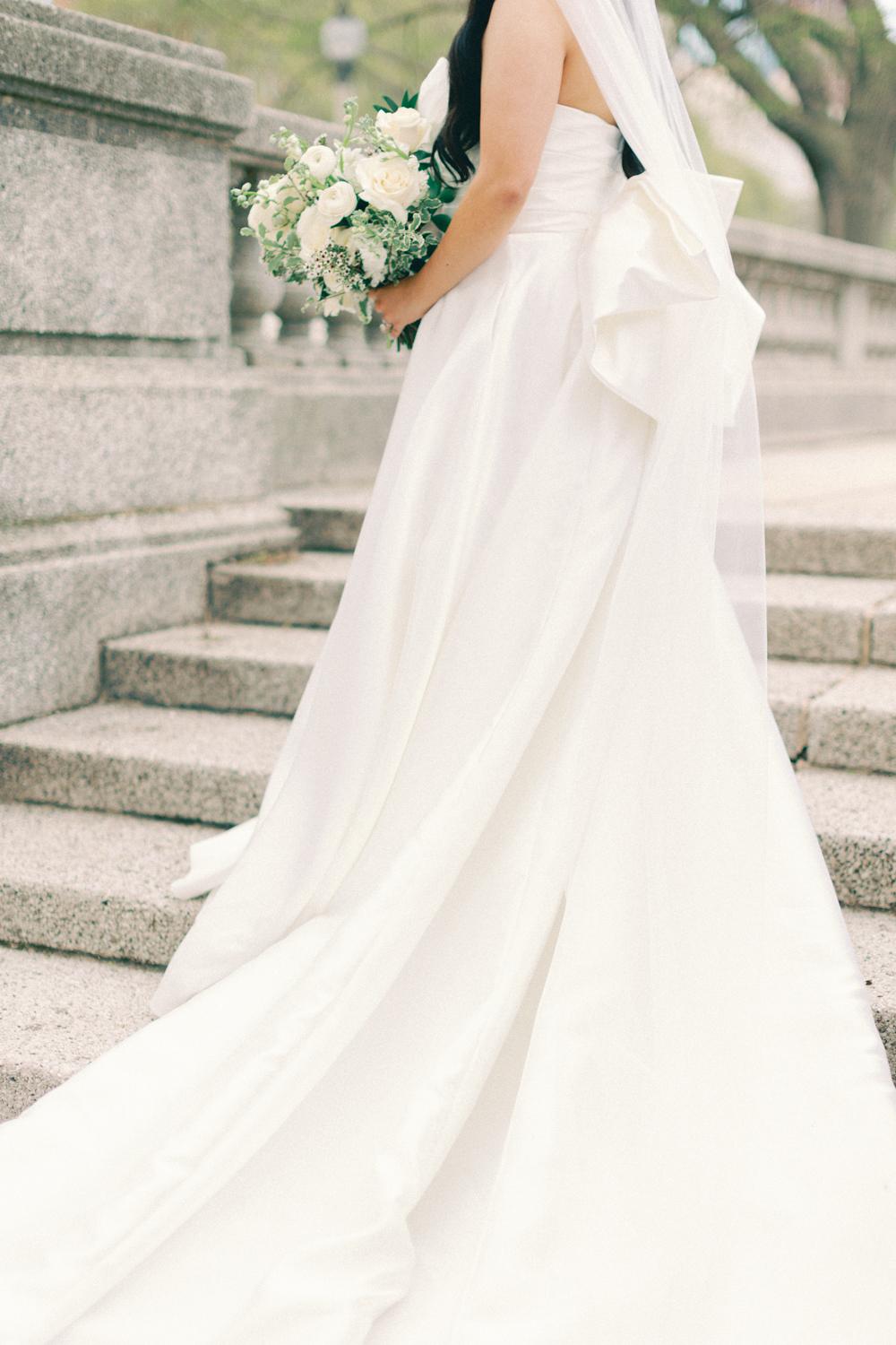 bride back of gown
