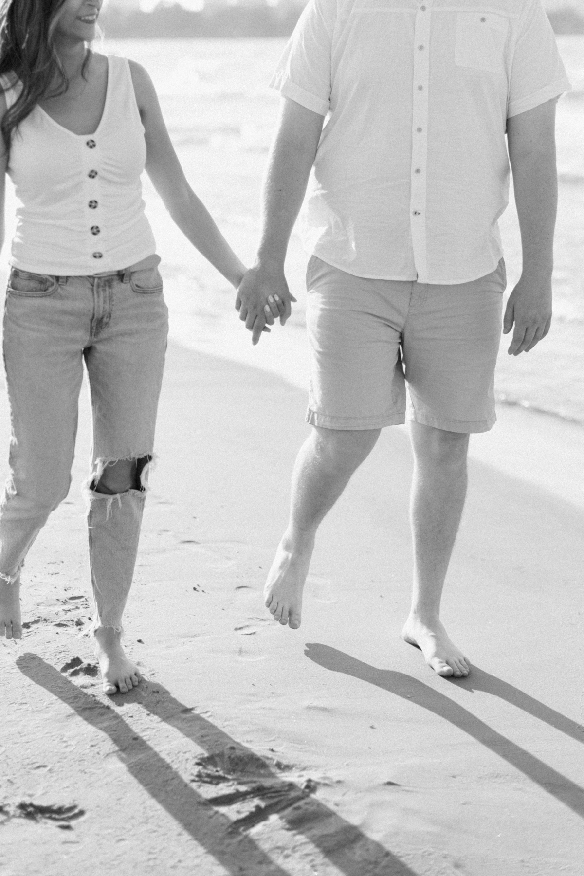couples hands black and white