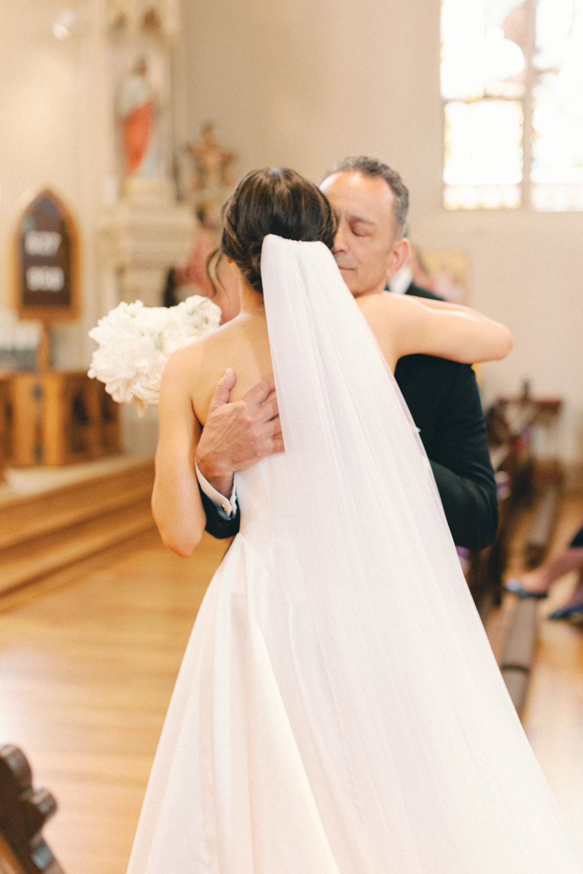 bride giving away