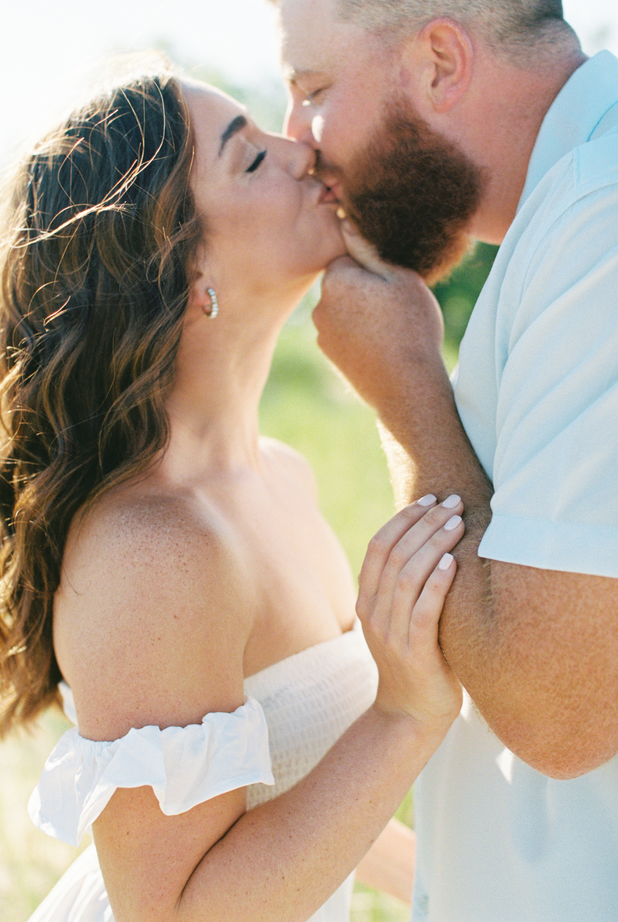 up close of couple kissing