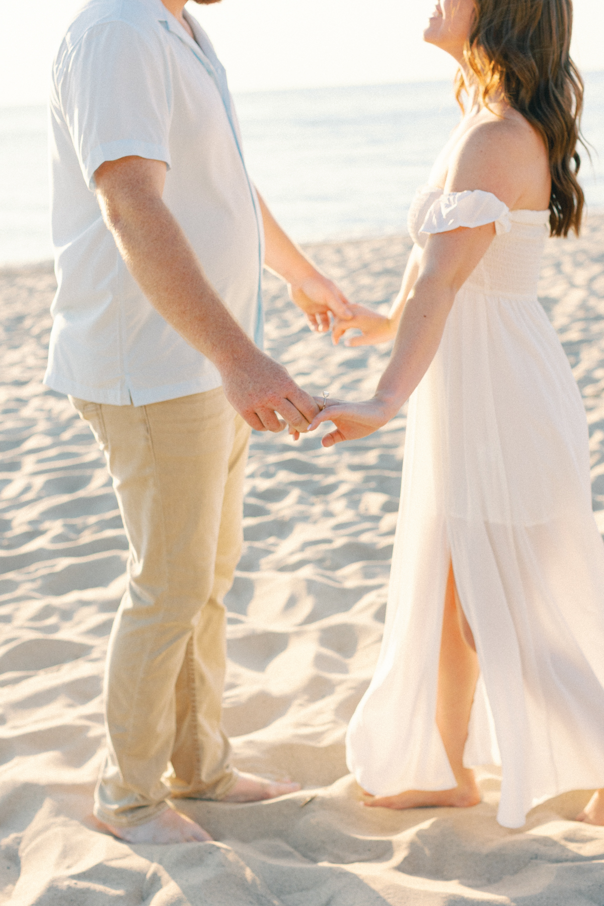 couples hands