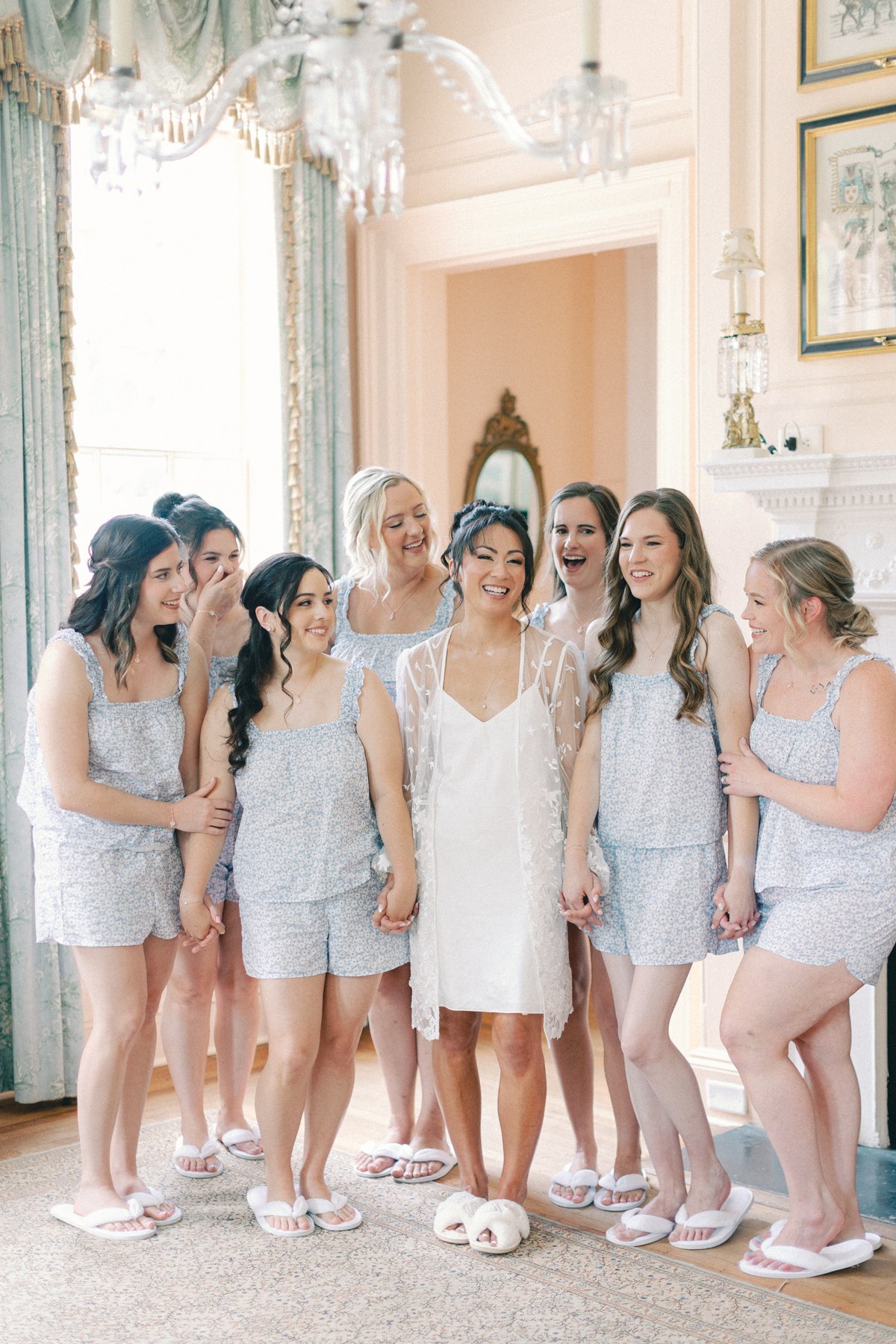 bridesmaids getting ready