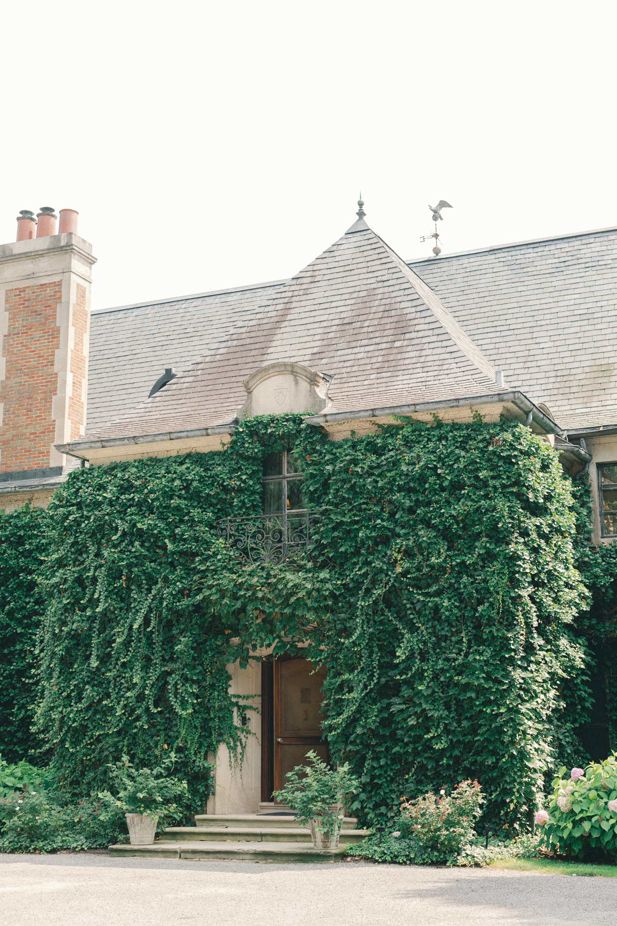 Front of the wedding venue