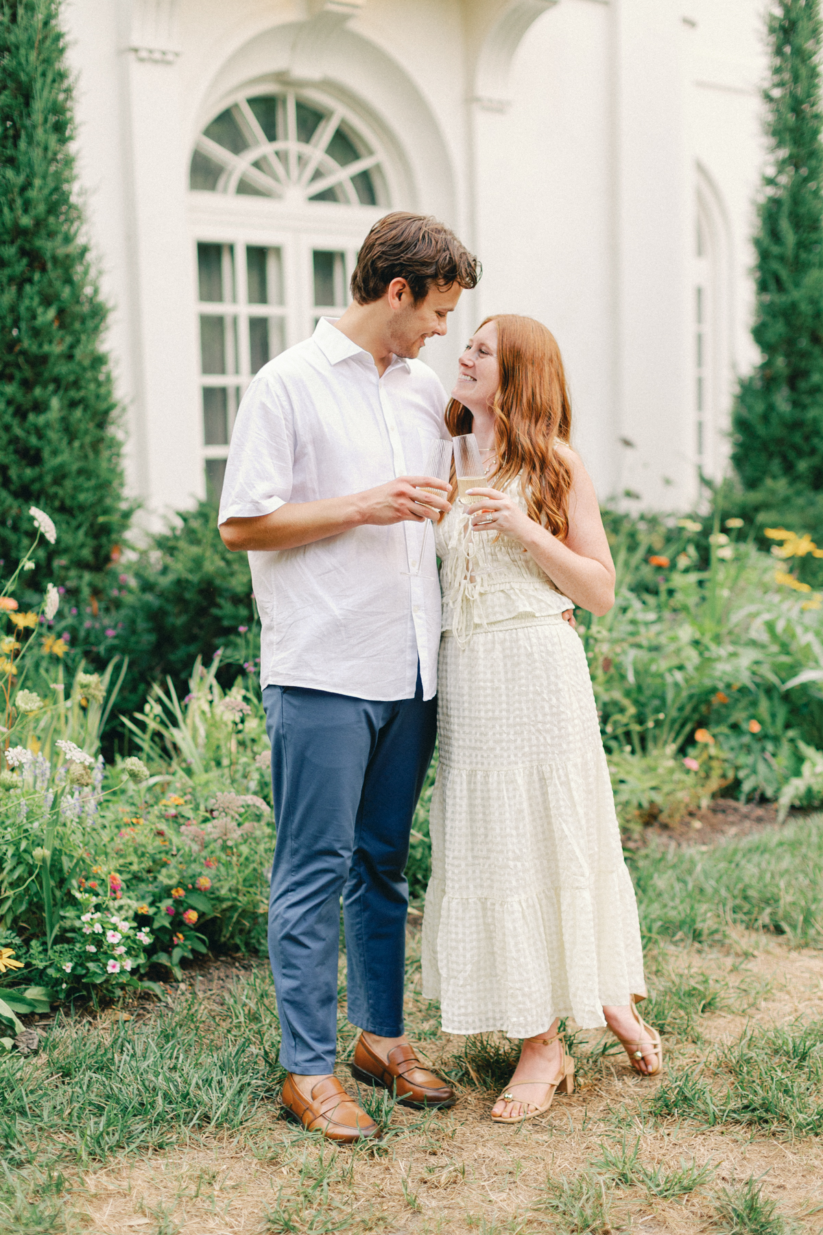 couple with champagne