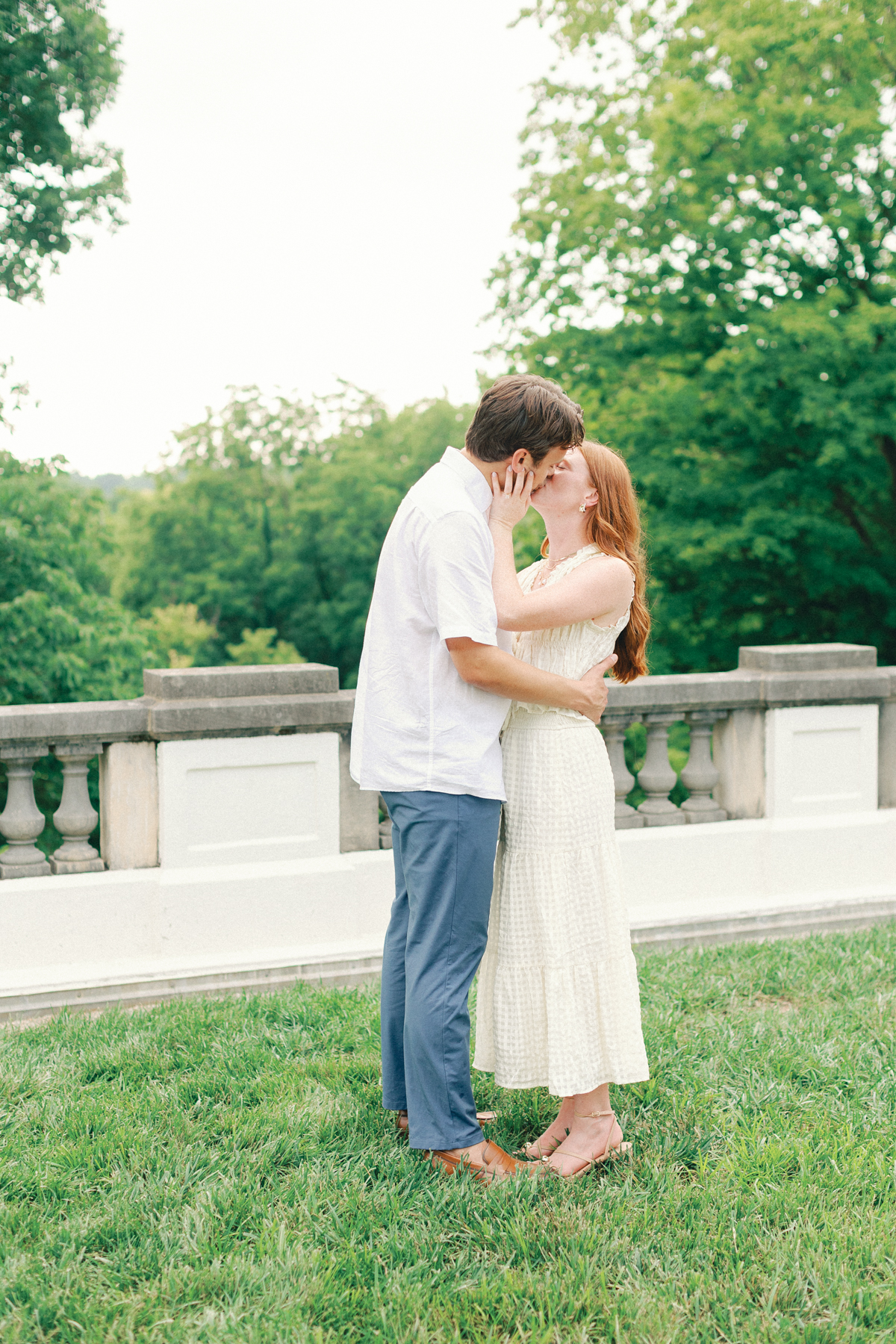  couple kissing on Terrace