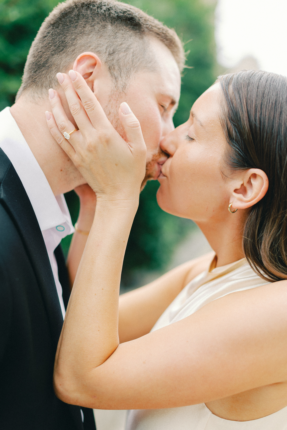Up close couple kiss, kissing