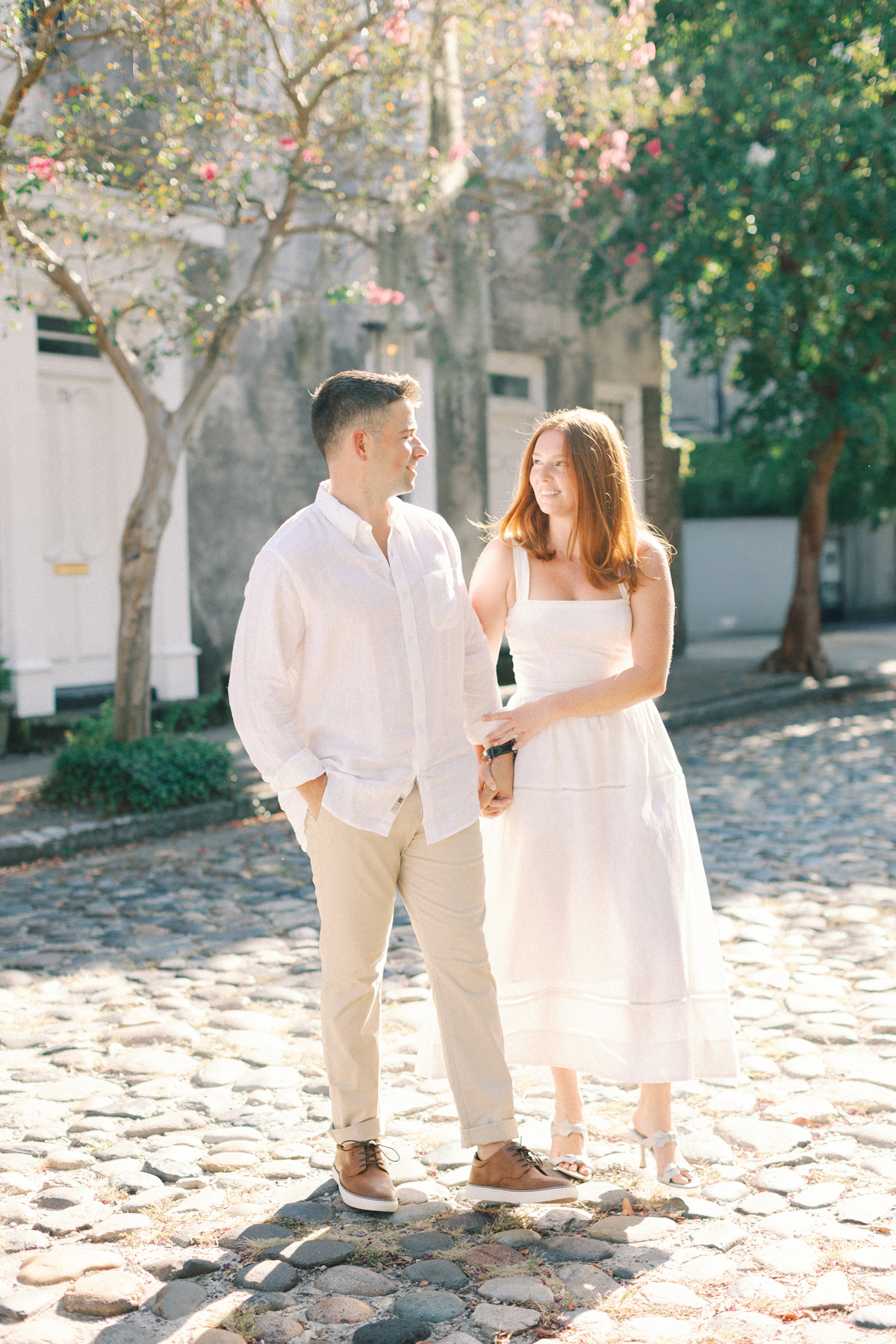Couple walking towards the camera
