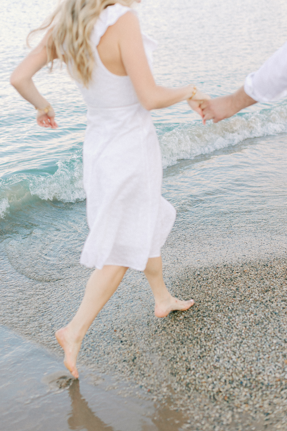 Bride running detail