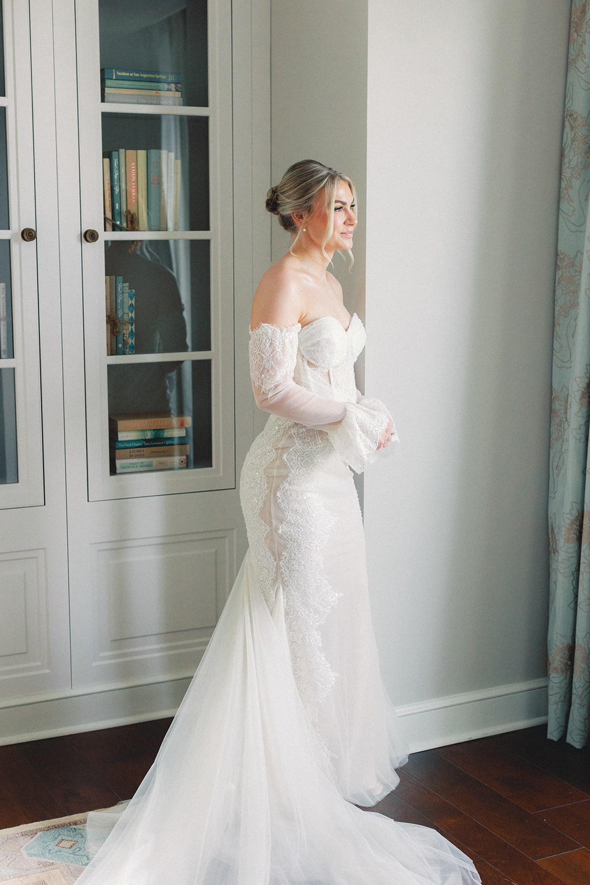 bridal portrait in charleston hotel