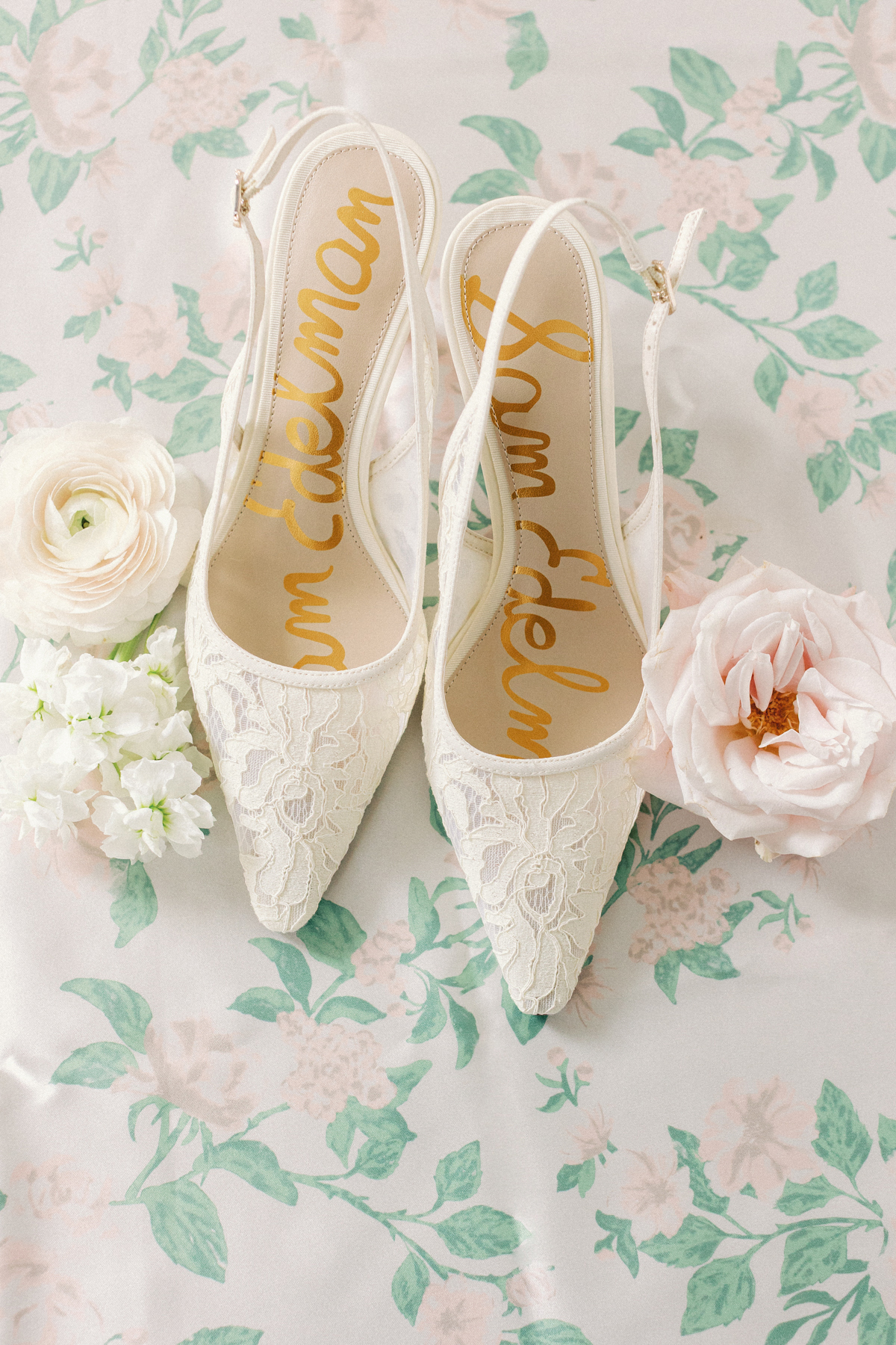 Bridal shoes flat
