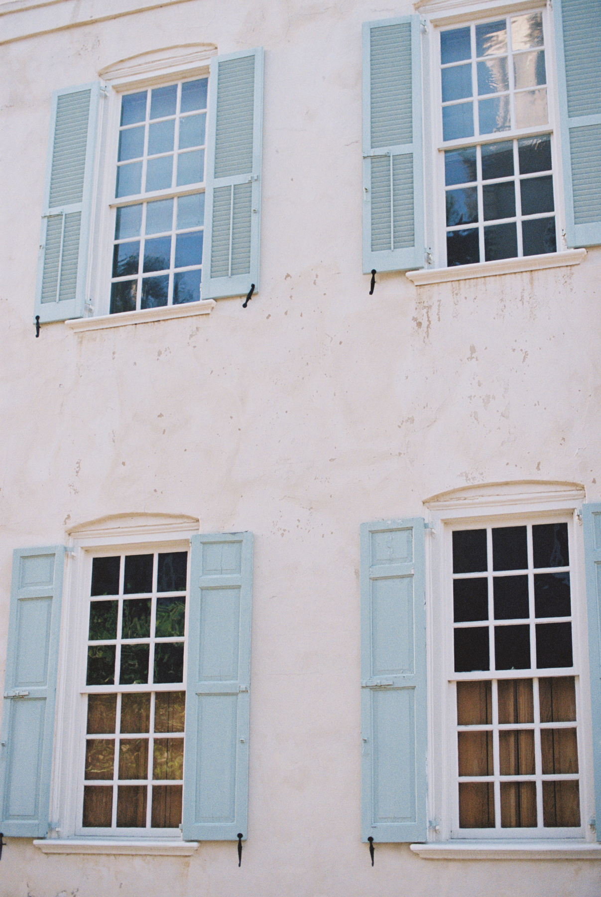 Pretty building in Charleston